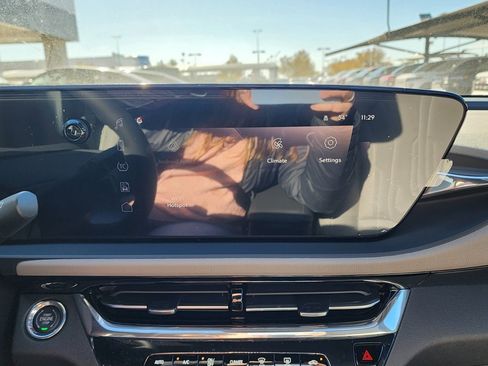 New 2026 Buick Envista Avenir image 25