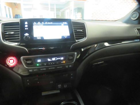 Used 2021 Honda Pilot Black Edition image 40
