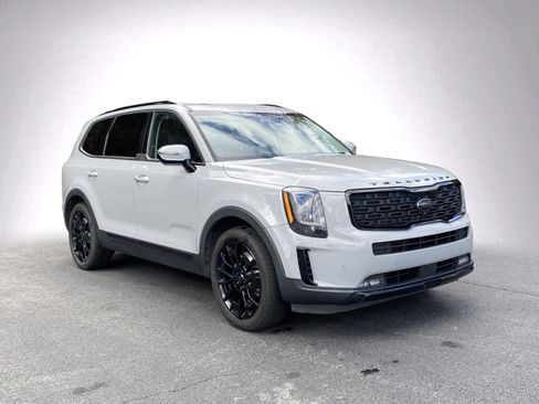 Used 2021 Kia Telluride SX w/ SX Prestige Package image 2