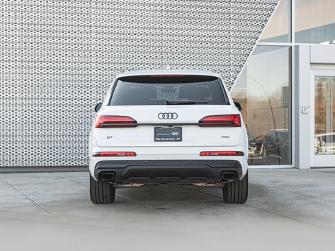 Certified 2025 Audi Q7 2.0T Premium w/ Convenience Plus Package image 31