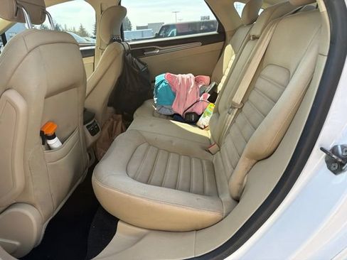 Used 2013 Ford Fusion SE FWD image 17