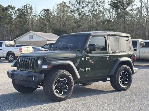 Used 2021 Jeep Wrangler Sport AWD/4WD image 18