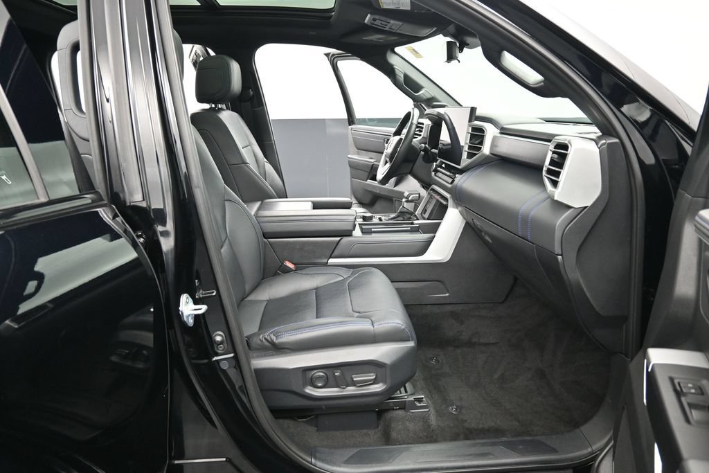 Used 2024 Toyota Tundra Platinum AWD/4WD image 35
