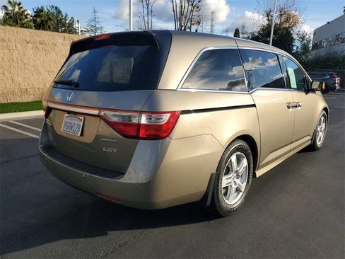 Used 2012 Honda Odyssey Touring image 5