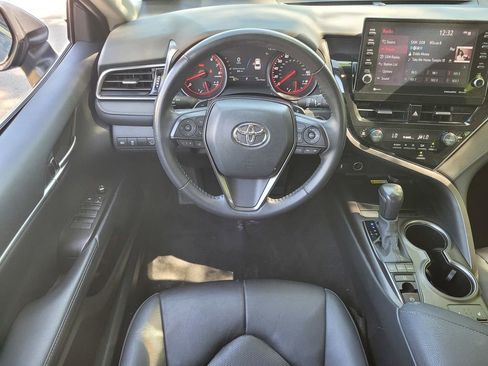 Used 2024 Toyota Camry XSE FWD image 11