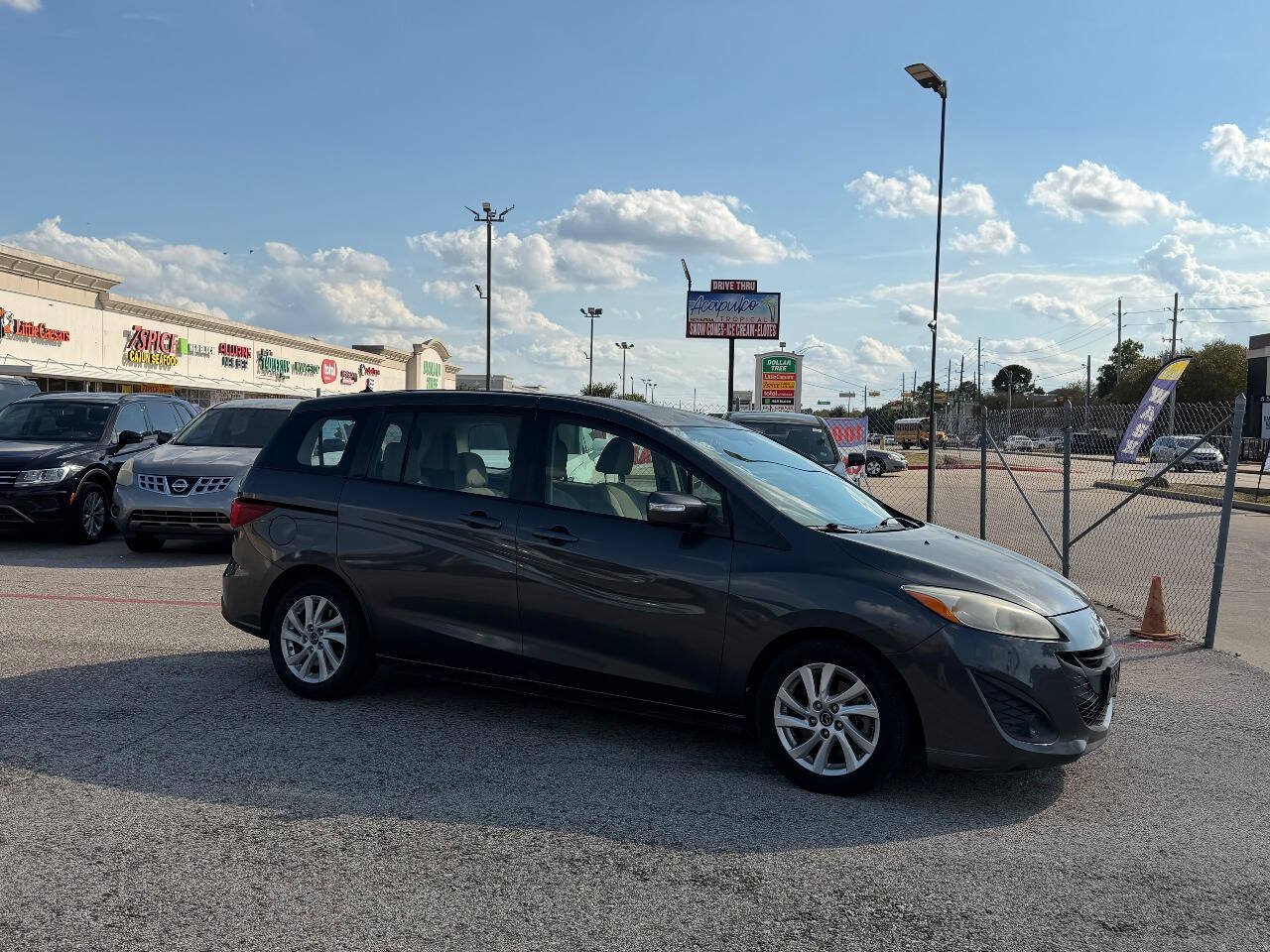 Used 2014 MAZDA MAZDA5 Sport FWD image 10