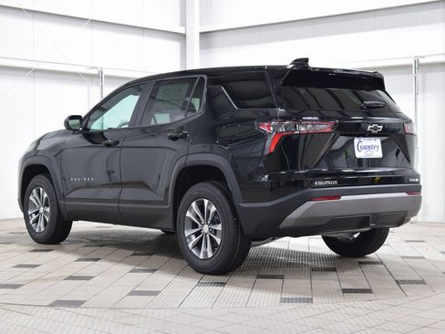 New 2026 Chevrolet Equinox LT image 6