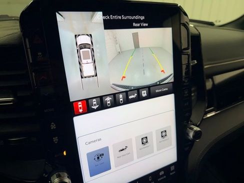 Used 2025 RAM 1500 Limited image 15