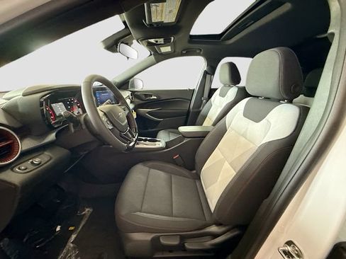 New 2026 Chevrolet Trax RS w/ Sunroof Package FWD image 21
