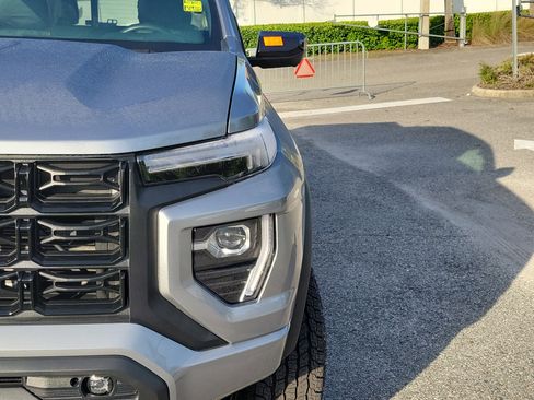 Used 2024 GMC Canyon Elevation w/ Convenience Package image 3