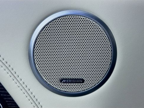 Used 2018 Land Rover Range Rover Long Wheelbase Autobiography image 26