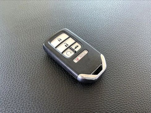 Used 2019 Honda Insight Touring image 32