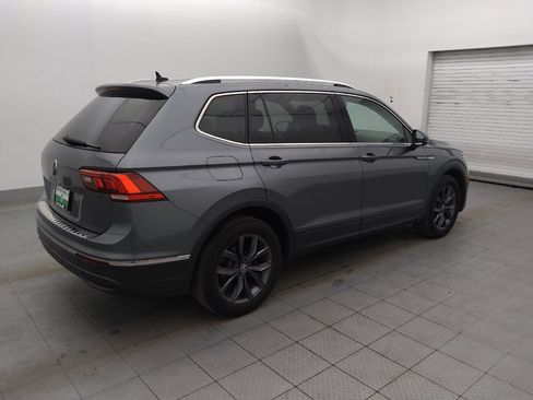 Used 2022 Volkswagen Tiguan SE FWD image 10