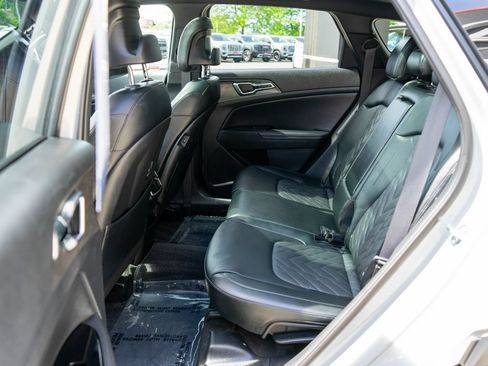 Certified 2025 Kia Sportage X-Pro AWD/4WD image 13