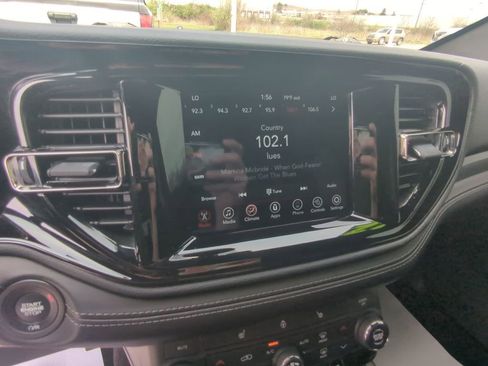 Used 2022 Dodge Durango GT AWD/4WD image 23