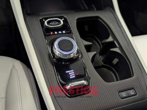 Used 2026 Jeep Cherokee Overland AWD/4WD image 22