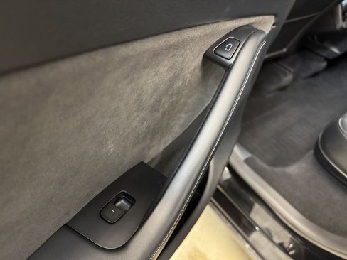 Used 2023 Tesla Model Y Long Range image 16