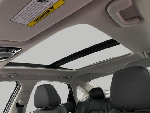 Certified 2025 Hyundai Sonata Limited FWD image 33