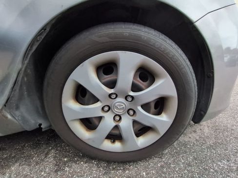 Used 2012 MAZDA MAZDA3 i Sport FWD image 9