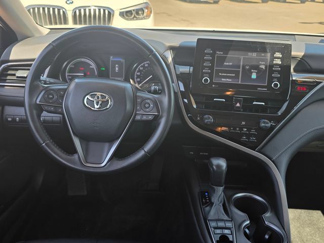 Used 2022 Toyota Camry SE FWD image 11