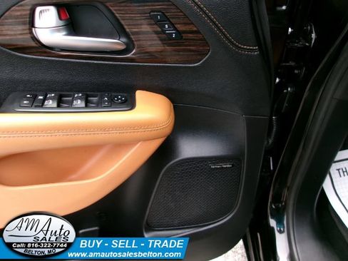 Used 2021 Chrysler Pacifica Pinnacle AWD/4WD image 15