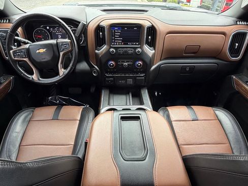 Used 2021 Chevrolet Silverado 3500 High Country w/ Technology Package AWD/4WD image 34