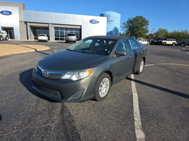Used 2014 Toyota Camry FWD image 7