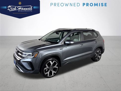 Certified 2023 Volkswagen Taos SEL AWD/4WD image 1