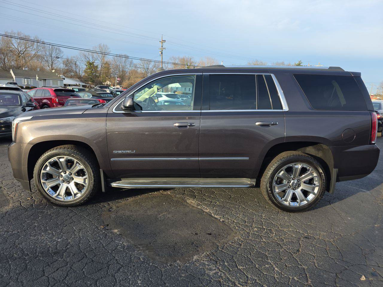 Used 2015 GMC Yukon Denali w/ Touring Package AWD/4WD image 19