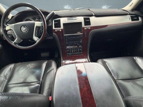 Used 2009 Cadillac Escalade AWD image 15