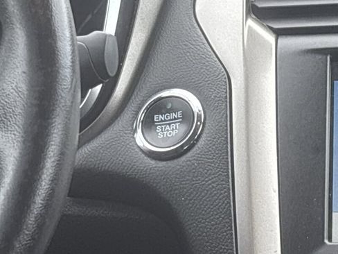 Used 2018 Ford Fusion SE w/ Equipment Group 602A image 26