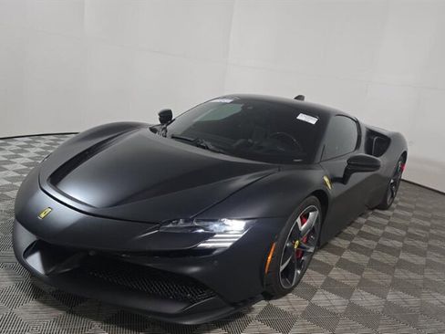 Used 2022 Ferrari SF90 Stradale image 1