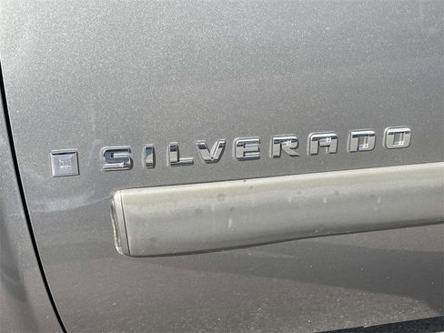 Used 2007 Chevrolet Silverado 1500 LT w/ 1LT Convenience Package image 9