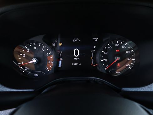 Used 2023 Jeep Compass Latitude w/ Sun and Sound Group AWD/4WD image 16
