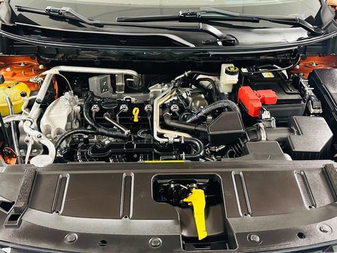 Used 2021 Nissan Rogue Platinum AWD/4WD image 29