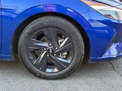 Used 2023 Hyundai Elantra SEL image 43