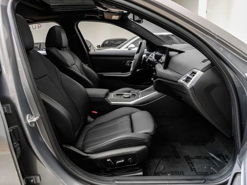 Used 2025 BMW 330i Sedan w/ Convenience Package image 37