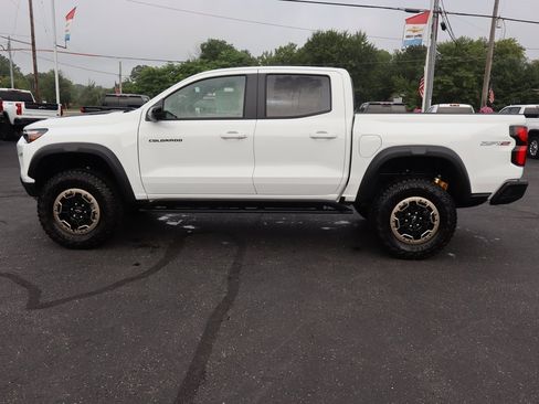 New 2025 Chevrolet Colorado ZR2 w/ Technology Package image 23