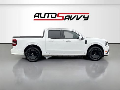 Used 2025 Ford Maverick Lobo image 8