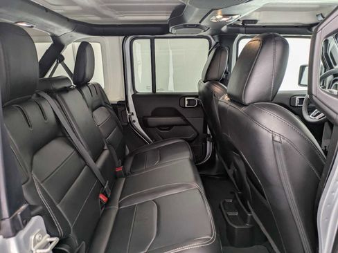 Used 2023 Jeep Wrangler Sahara w/ Cold Weather Group image 23