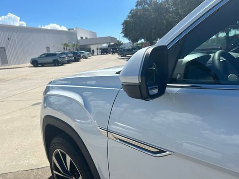 New 2026 Volkswagen Atlas Cross Sport SEL Premium R-Line AWD/4WD image 27