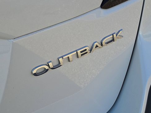 Used 2021 Subaru Outback Premium AWD/4WD image 12