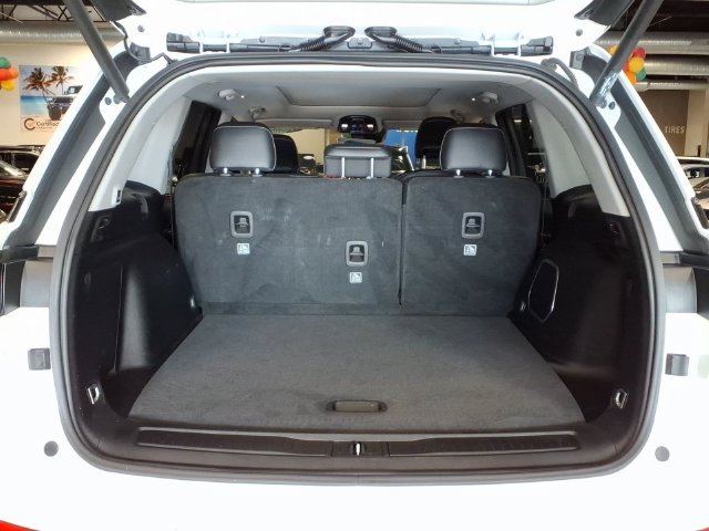 Used 2023 Jeep Grand Cherokee 4WD 4xe w/ Luxury Tech Group II image 19