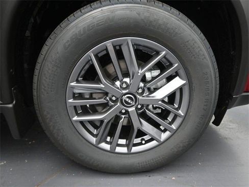 New 2026 Nissan Rogue S image 29