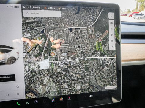 Used 2020 Tesla Model 3 Standard Range image 23