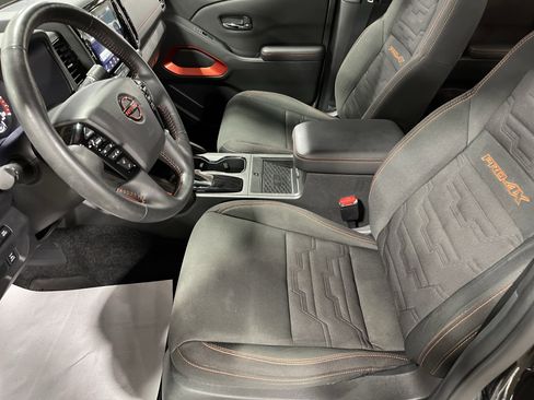 Used 2023 Nissan Frontier PRO-4X w/ Pro Convenience Package image 12