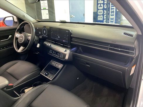 Used 2024 Hyundai Kona Limited FWD image 14