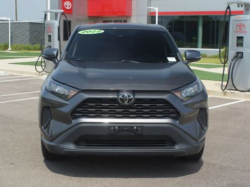 Used 2022 Toyota RAV4 LE AWD/4WD image 23