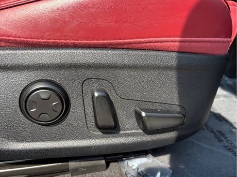 Used 2022 Kia Stinger GT2 image 48