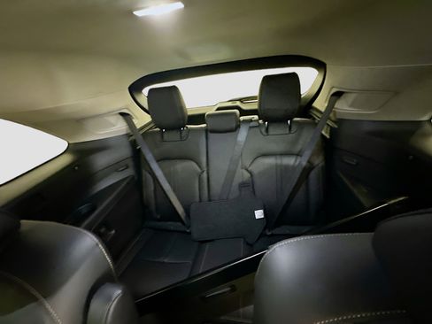 Used 2024 MAZDA CX-90 Plug-In Hybrid w/ Premium Pkg image 31